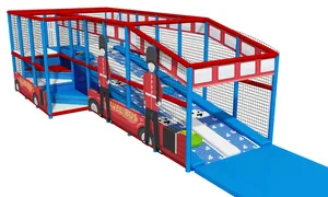 Autobusové vnitřní hřiště s pohybovou dráhou a tematickým designem
