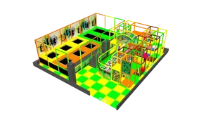 Rodinný indoor playground s trampolínovou zónou a velkou skluzavkou